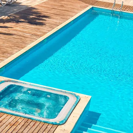Precioso Duplex En Cala Santandria Con Piscina Y Wifi *